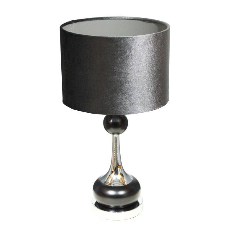 LAMPA SREBRNA Z DWOMA OZDOBNYMI CZARNYMI KULAMI I WELUROWYM ABAŻUREM W KOLORZE SZARYM O KSZTAŁCIE WALCA