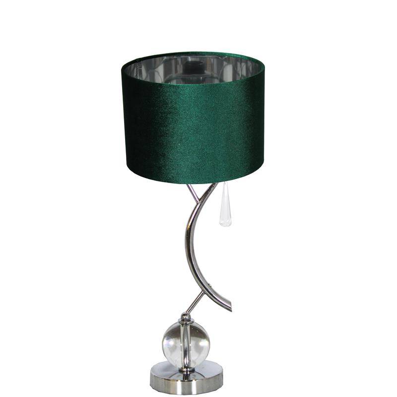 LAMPA STOŁOWA SREBRNA Z KULĄ I ZAWIESZKĄ KRYSZTAŁOWĄ ORAZ  Z ABAŻUREM WELUROWYM W KSZTAŁCIE CYLINDRA W KOLORZE CIEMNO ZIELONYM ZE SREBRNĄ PODBITKĄ